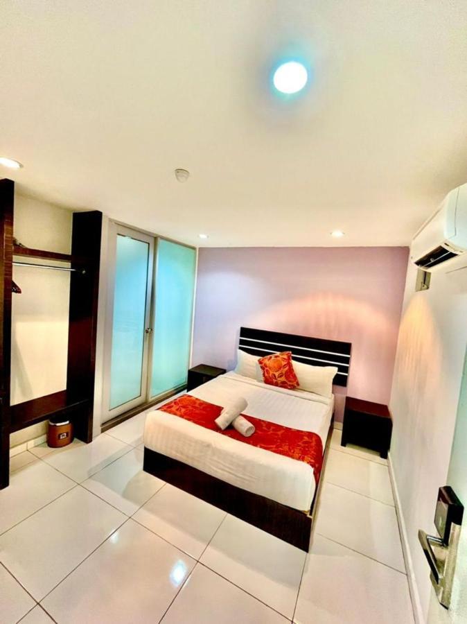 Hotel Zamburger Tengkera Melaka Dış mekan fotoğraf