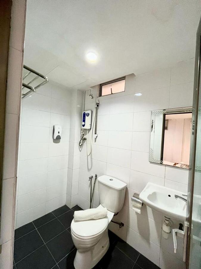 Hotel Zamburger Tengkera Melaka Dış mekan fotoğraf